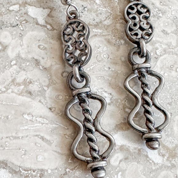 Vintage 90s drop earrings these - Picture 2 of 3